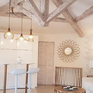 studio-villa-chteau-currault.fr-provencehotel.com/