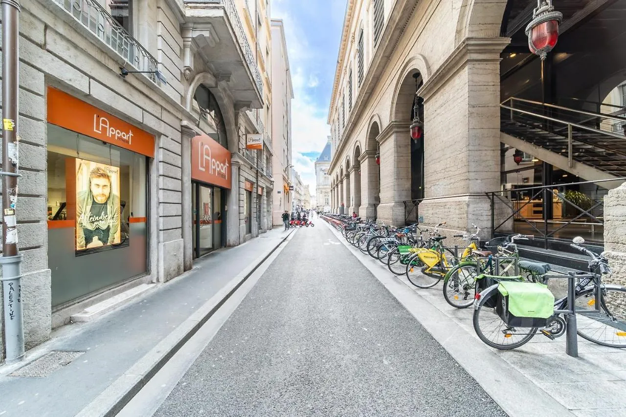 Les Suites De L'Opera - Apartment Aretha For 4 People Lyon 0*,  France