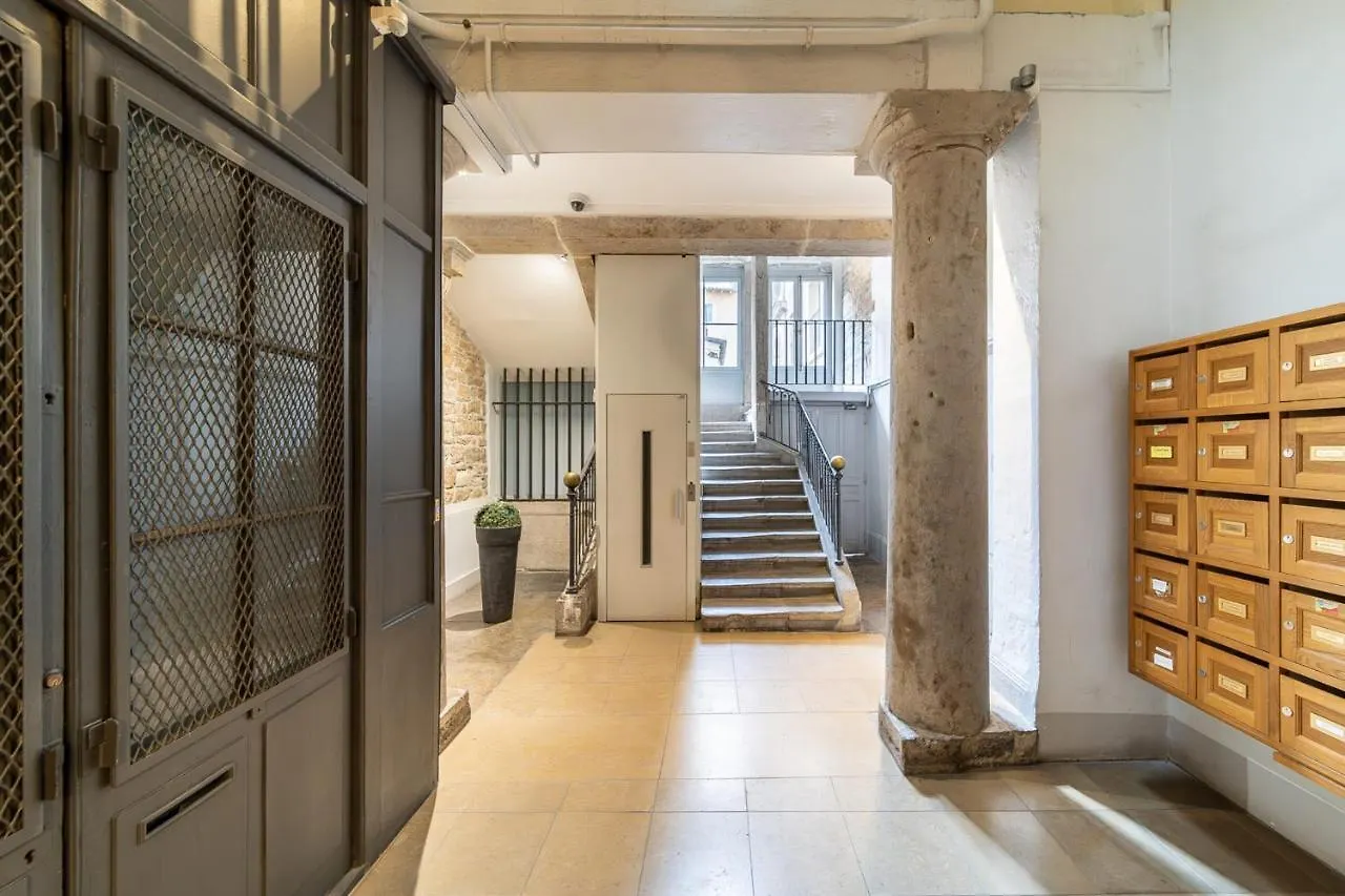 Les Suites De L'Opera - Apartment Aretha For 4 People Lyon